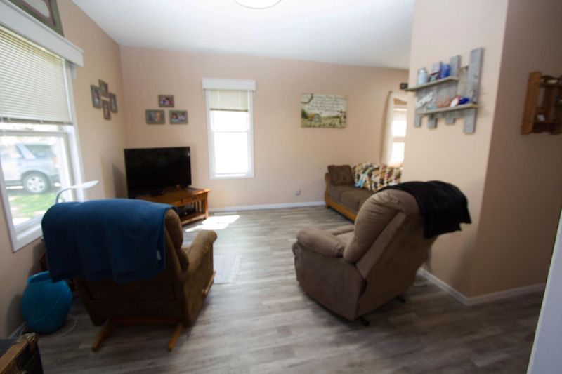 705 Crocker Ave S, Thief River Falls, MN 56701