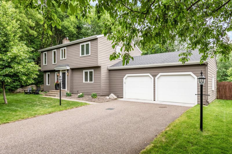 6609 Paiute Ps, Edina, MN 55439