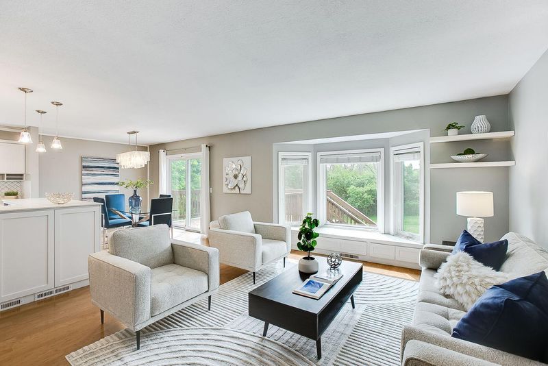 1488 Auburn Ct, Eagan, MN 55122