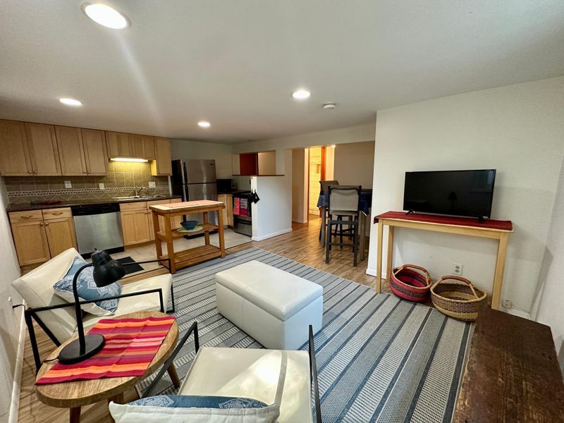 1969 Laurel Ave #5, Saint Paul, MN 55104