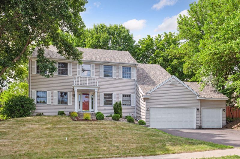 8361 W 109th St, Bloomington, MN 55438