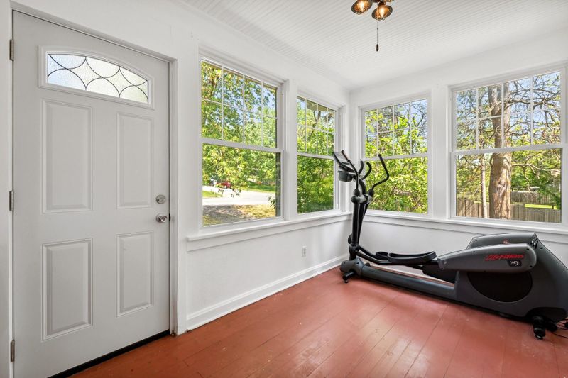 13707 Excelsior Blvd, Minnetonka, MN 55345