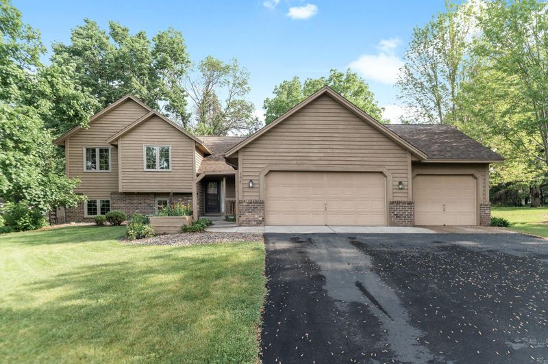 204 74th Way N, Brooklyn Park, MN 55444