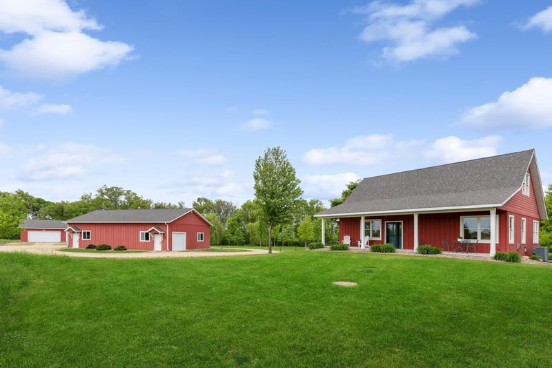 3884 100th St E, Northfield, MN 55057