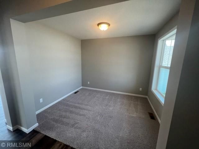 9203 25th St NE, Saint Michael, MN 55376