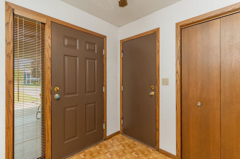 2190 67th St E, Inver Grove Heights, MN 55077