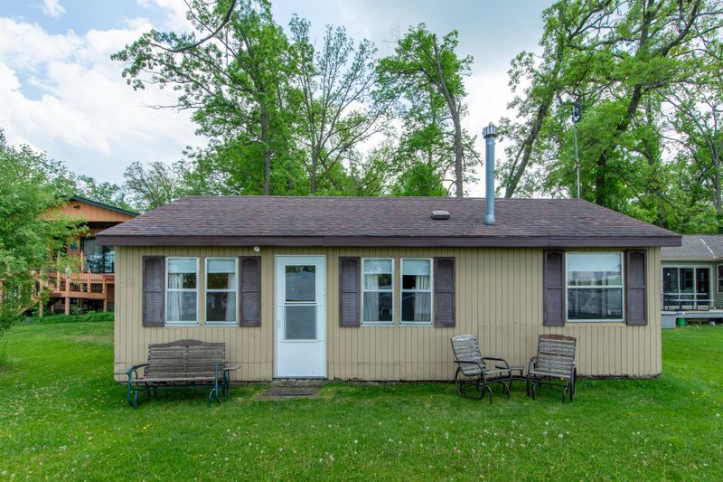 20931 Paradise Ln, Brainerd, MN 56401