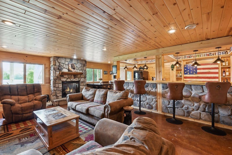 30536 223rd Ave, Albany, MN 56307