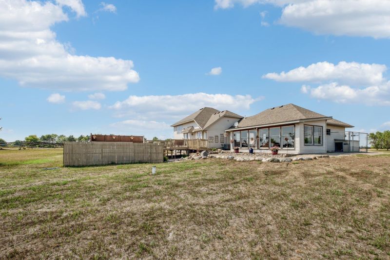 10865 367th St, North Branch, MN 55056