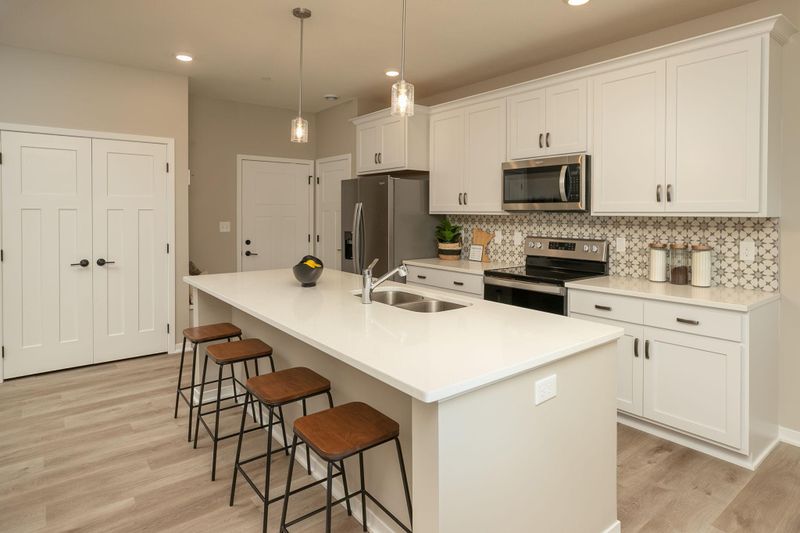 5232 Harvest Square Pl NW, Rochester, MN 55901