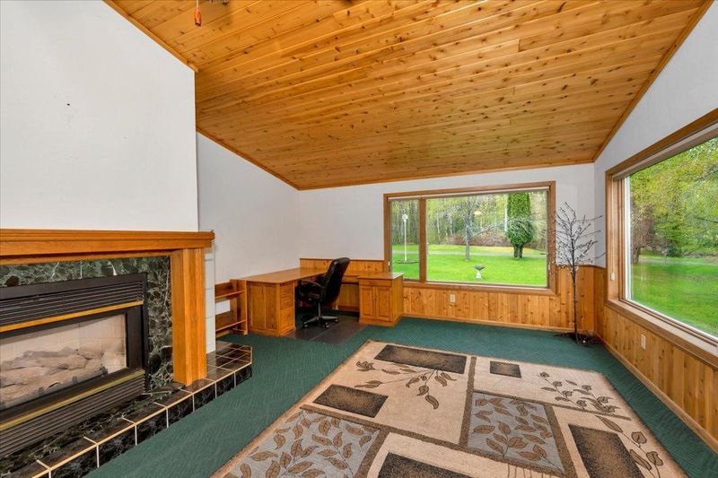 2133 E Harding St, Superior, WI 54880
