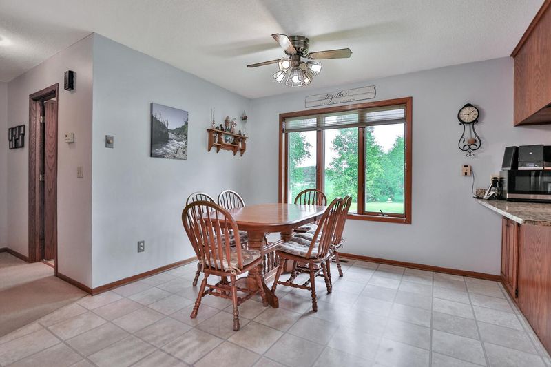 8083 269th St, Chisago City, MN 55013