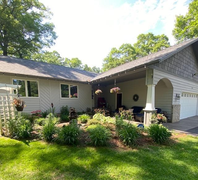 22925 Fleetwood Dr, Saint Augusta, MN 56301