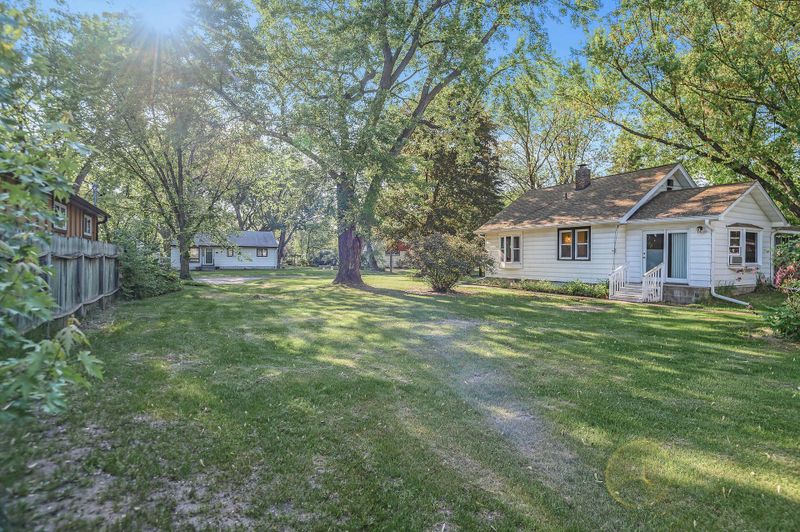 668 11th Ave NW, New Brighton, MN 55112