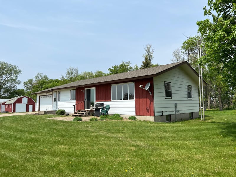 53906 State Highway 28, Alberta, MN 56207