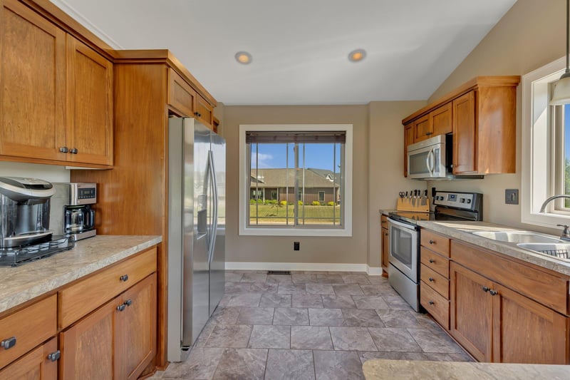 26053 Bluebird Ln, Rockville, MN 56301