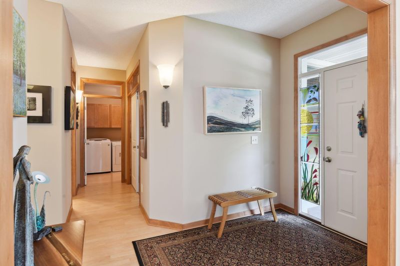 7008 Waterstone Ln, Woodbury, MN 55125
