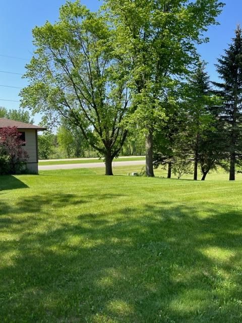 809 Russell Ave N, Glencoe, MN 55336