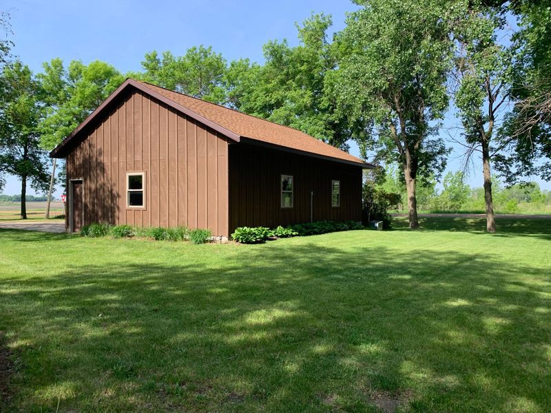 799 NW 75th St, Pennock, MN 56279