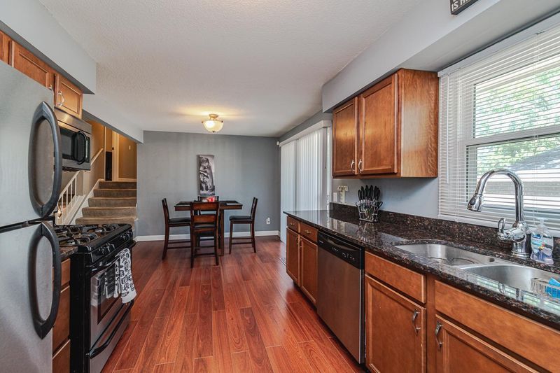 11600 97th Ave N, Maple Grove, MN 55369
