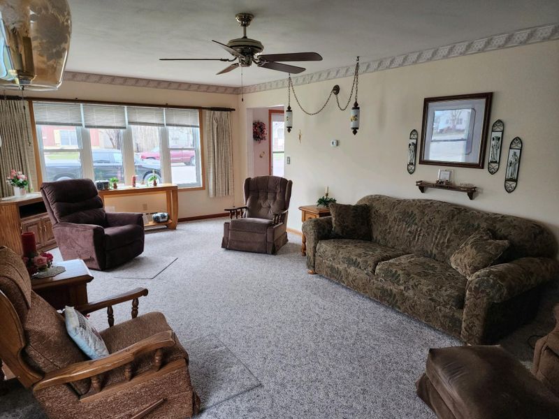 336 2nd Ave SW, Perham, MN 56573