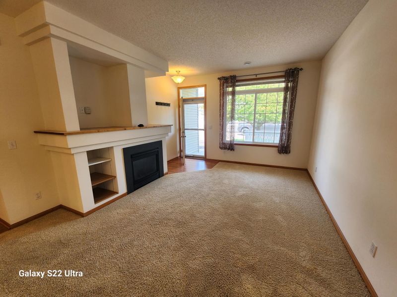 811 10th St S #303, Buffalo, MN 55313