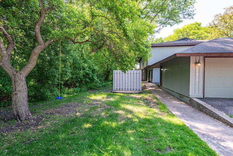2434 Unity Ave N, Golden Valley, MN 55422