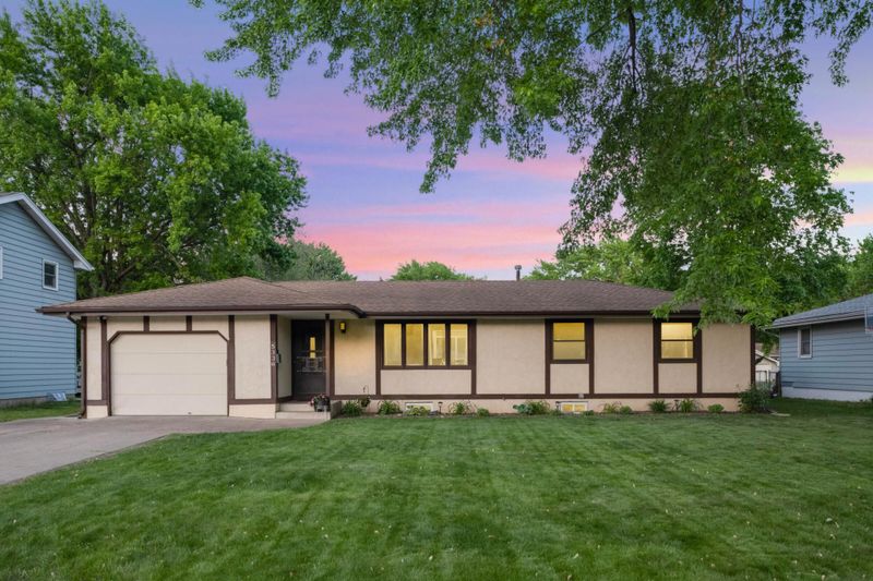 5336 Rhode Island Ave N, New Hope, MN 55428