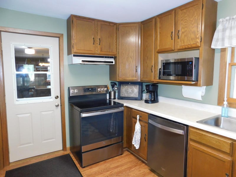 210 1st St, Echo, MN 56237