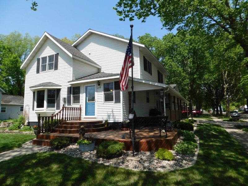 210 1st St, Echo, MN 56237