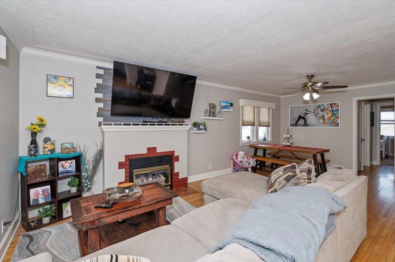 4516 W 7th St, Duluth, MN 55807
