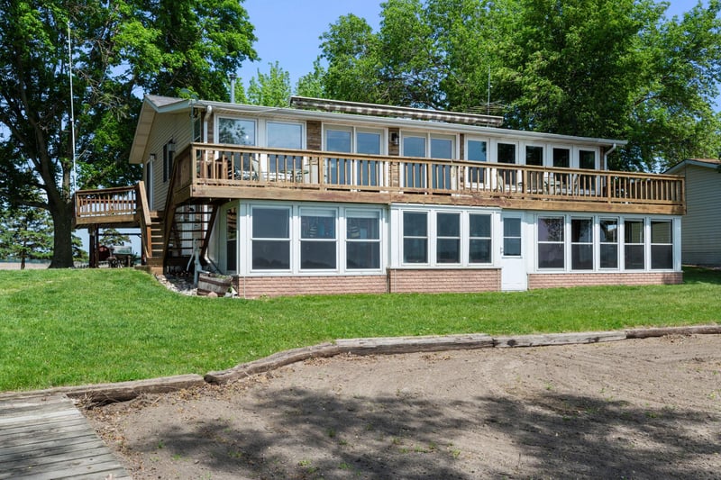 8423 123rd Ave SE, Lake Lillian, MN 56253