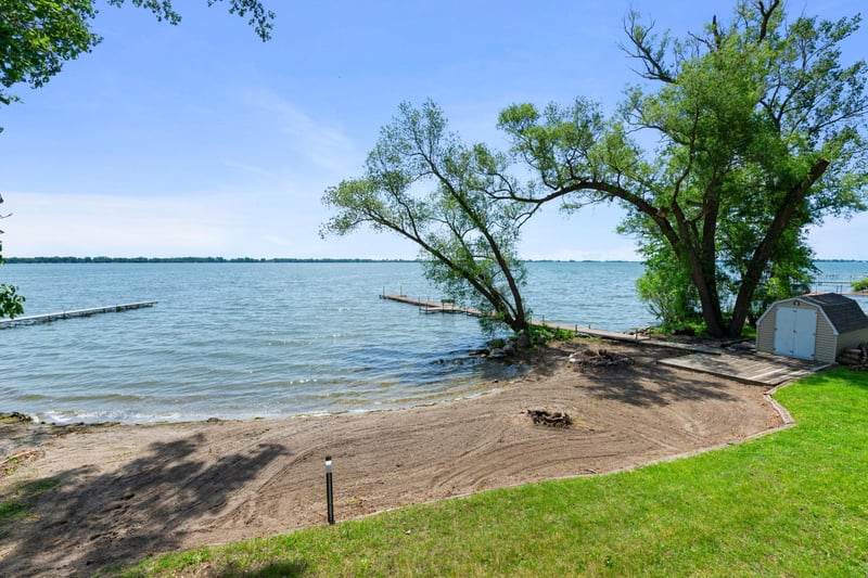 8423 123rd Ave SE, Lake Lillian, MN 56253