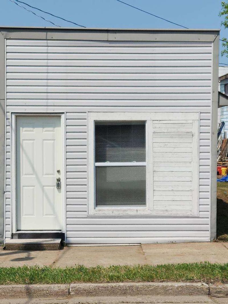 4 W Center Ave, Mcgregor, MN 55760