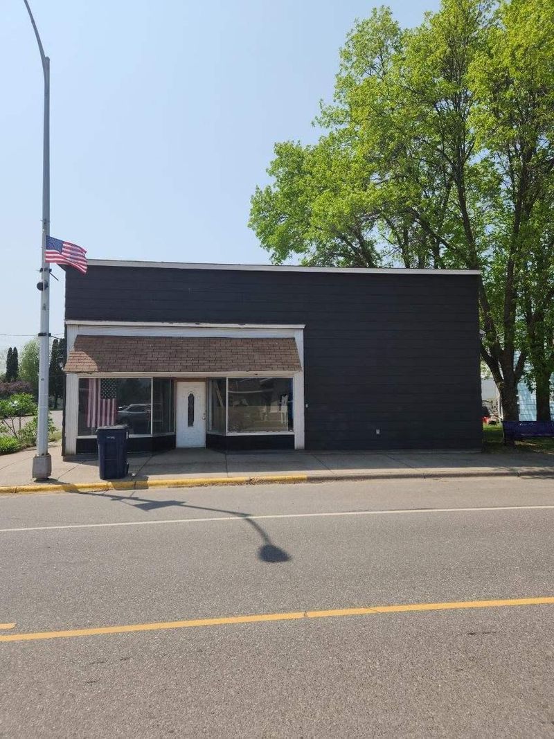 4 W Center Ave, Mcgregor, MN 55760