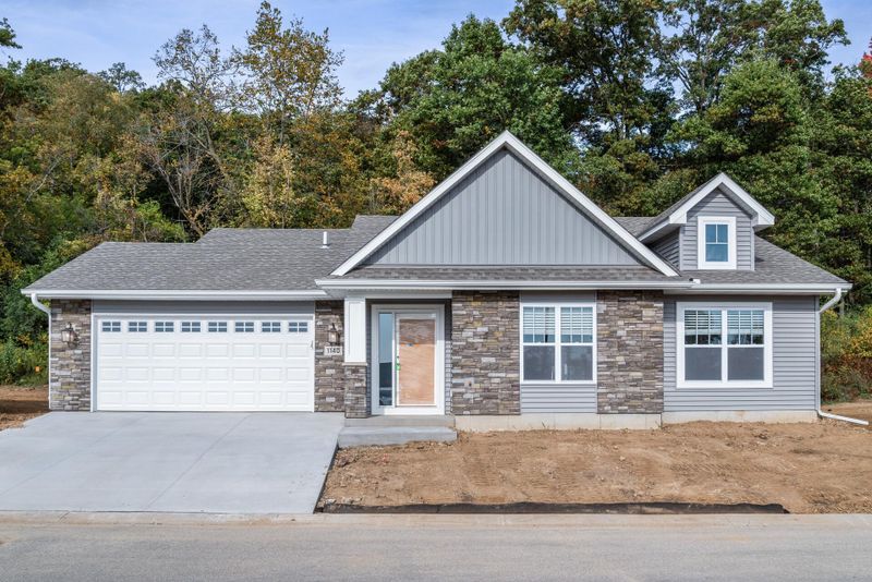 1008 Hewitt Blvd, Red Wing, MN 55066