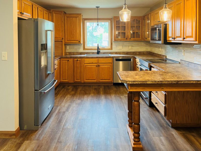 818 Bluff St, Graceville, MN 56240