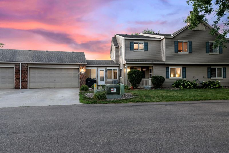 15844 Griffon Pa, Apple Valley, MN 55124