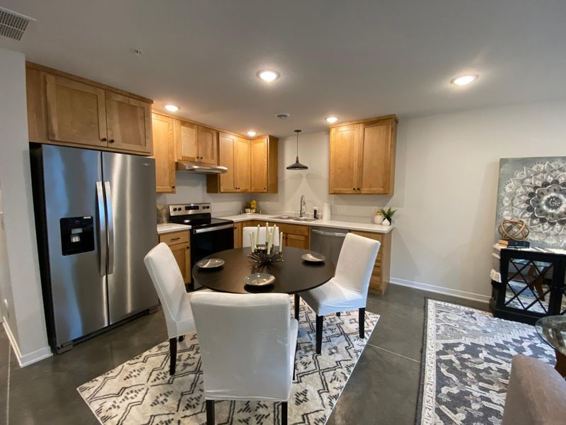426 9th Ave SE #102, Rochester, MN 55904