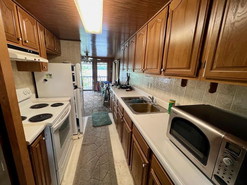 1124 Lagoon Rd, Tower, MN 55790