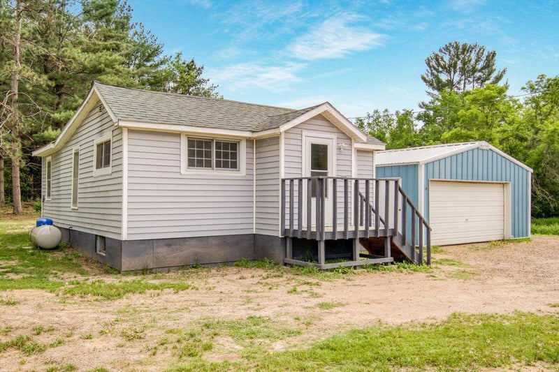 418 W Railroad Ave, Bruce, WI 54819