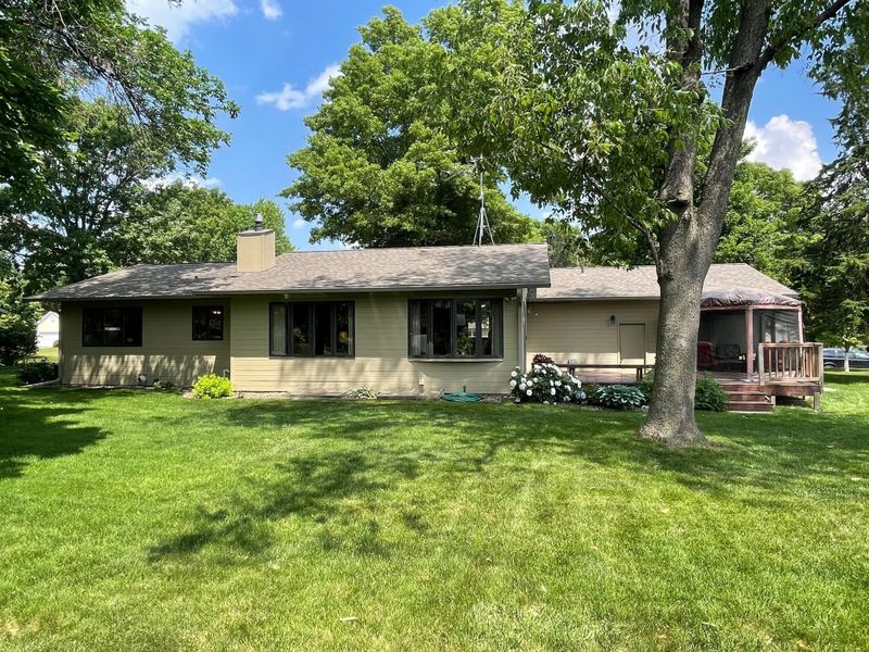 2922 Plum Tree Cir S, Menomonie, WI 54751