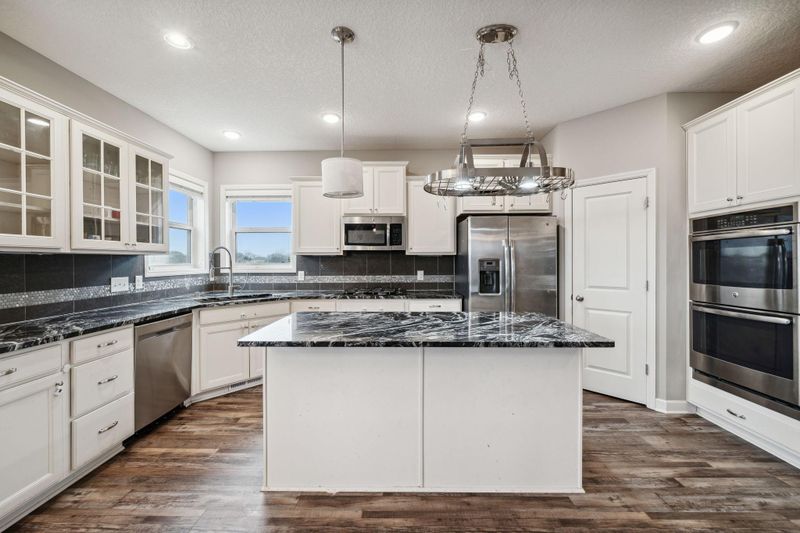 15774 Everglade Ave, Apple Valley, MN 55124
