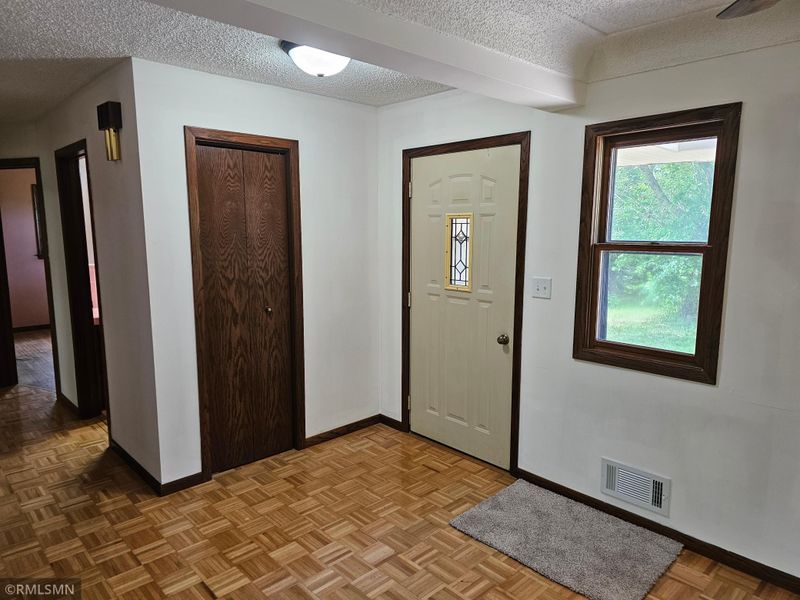 348 Brady St, New Market, MN 55054