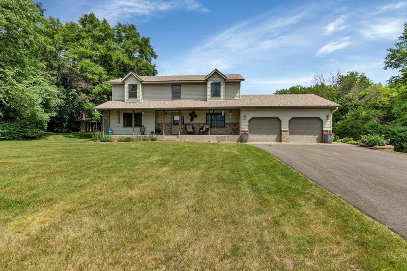2305 10th St NE, Sauk Rapids, MN 56379