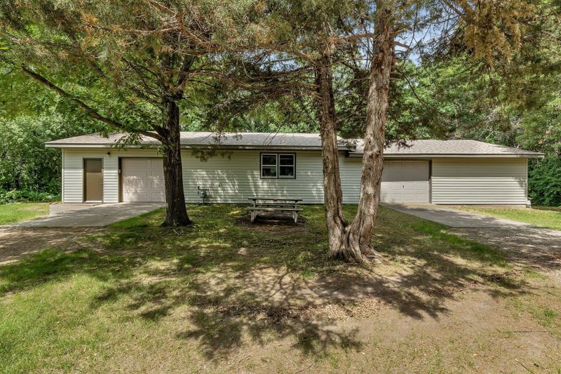 2305 10th St NE, Sauk Rapids, MN 56379