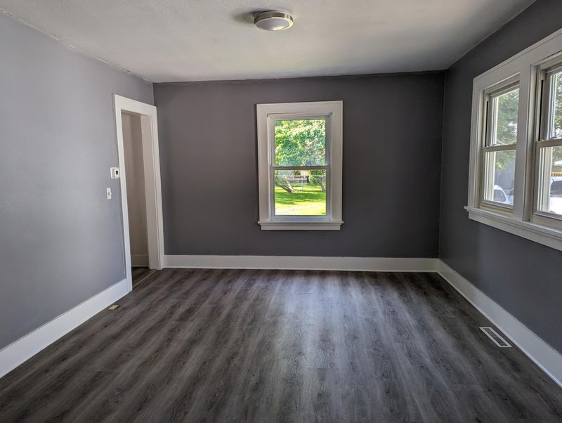 914 E Center St, Rochester, MN 55904