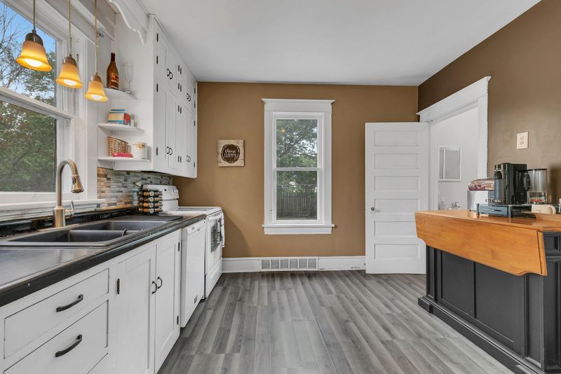 708 Mckinley Pl S, Saint Cloud, MN 56301