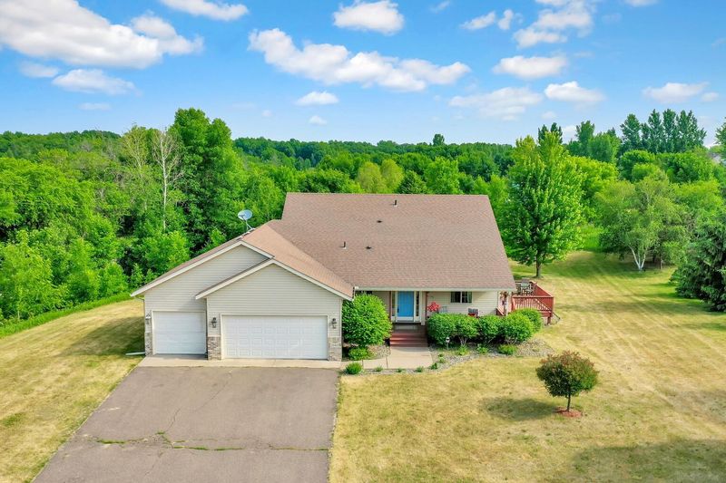 28407 Lakeside Way, Lindstrom, MN 55045