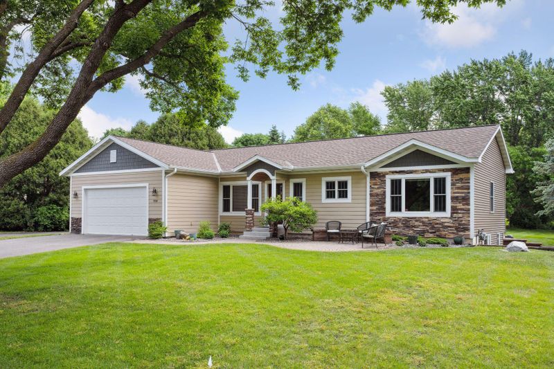 7790 Chesshire Ln N, Maple Grove, MN 55311